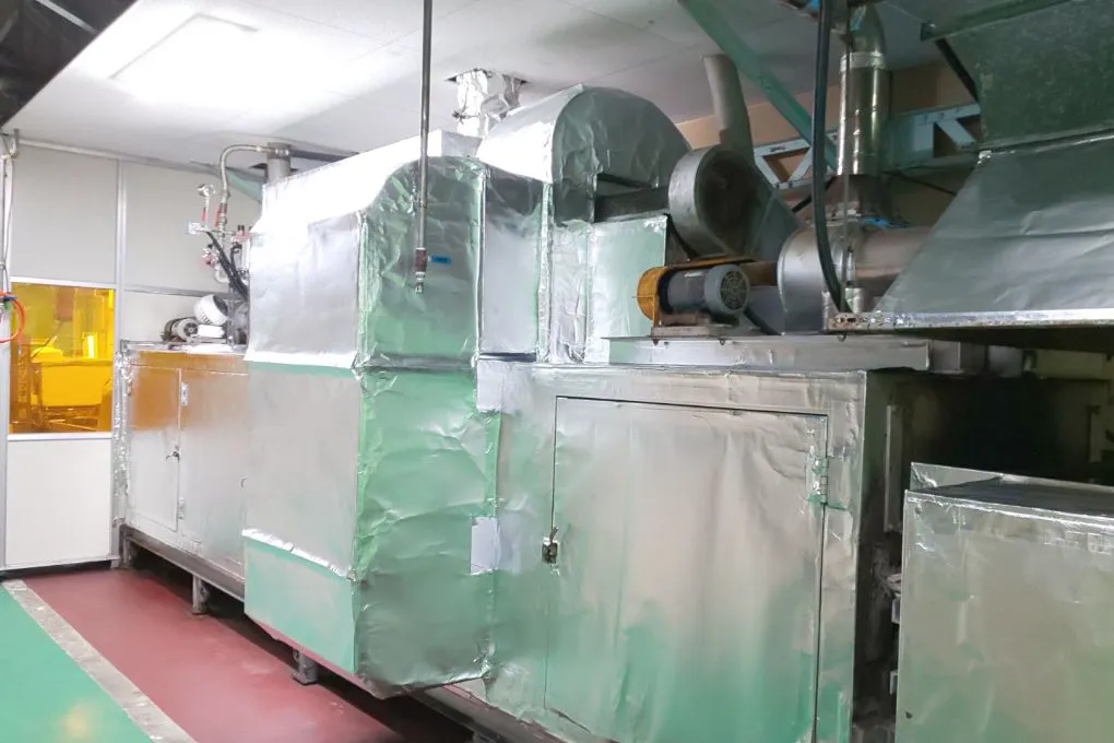 安城建築のトップヒートバリアーを施工する製造ラインの乾燥炉のイメージ画像